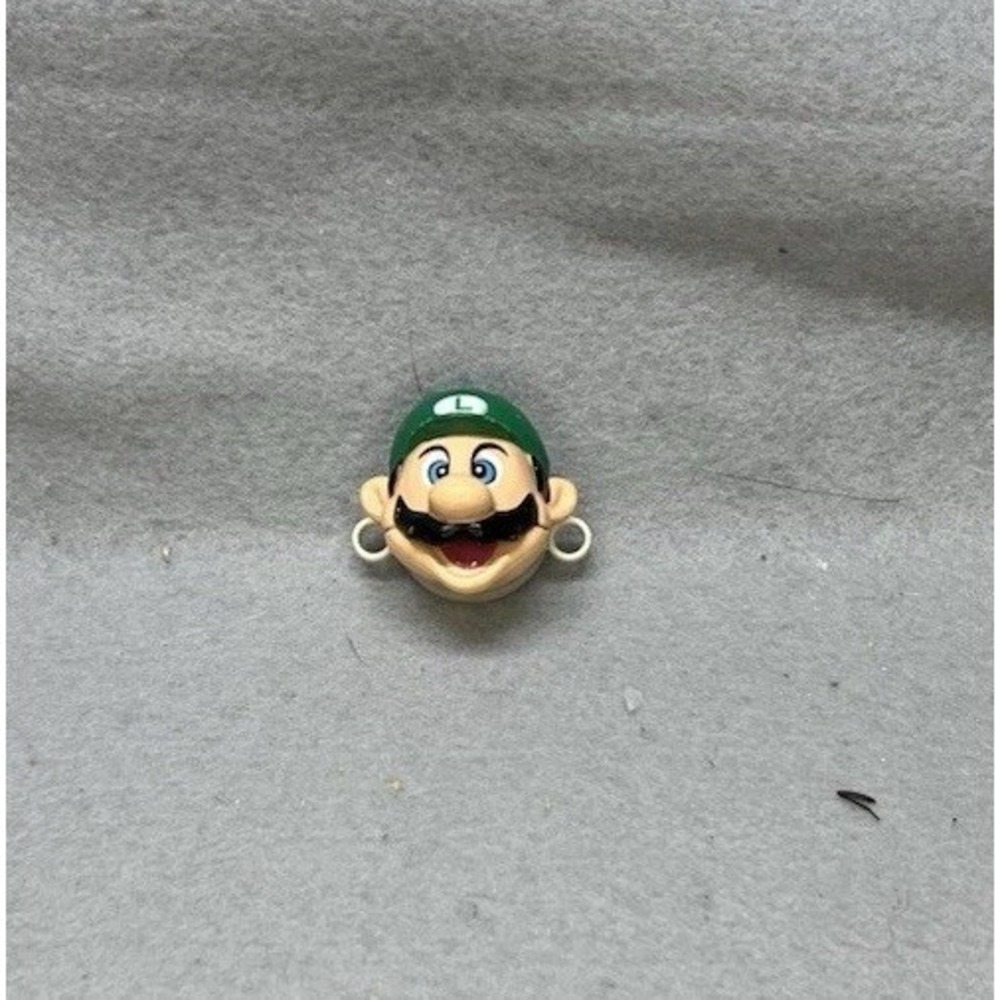 1989 One (1) Nintendo Super Mario Bros Luigi Bow Biters Shoe Laces Retro